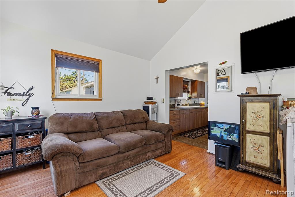 29025 Dawson Street, Garden City, MI — Photo 13