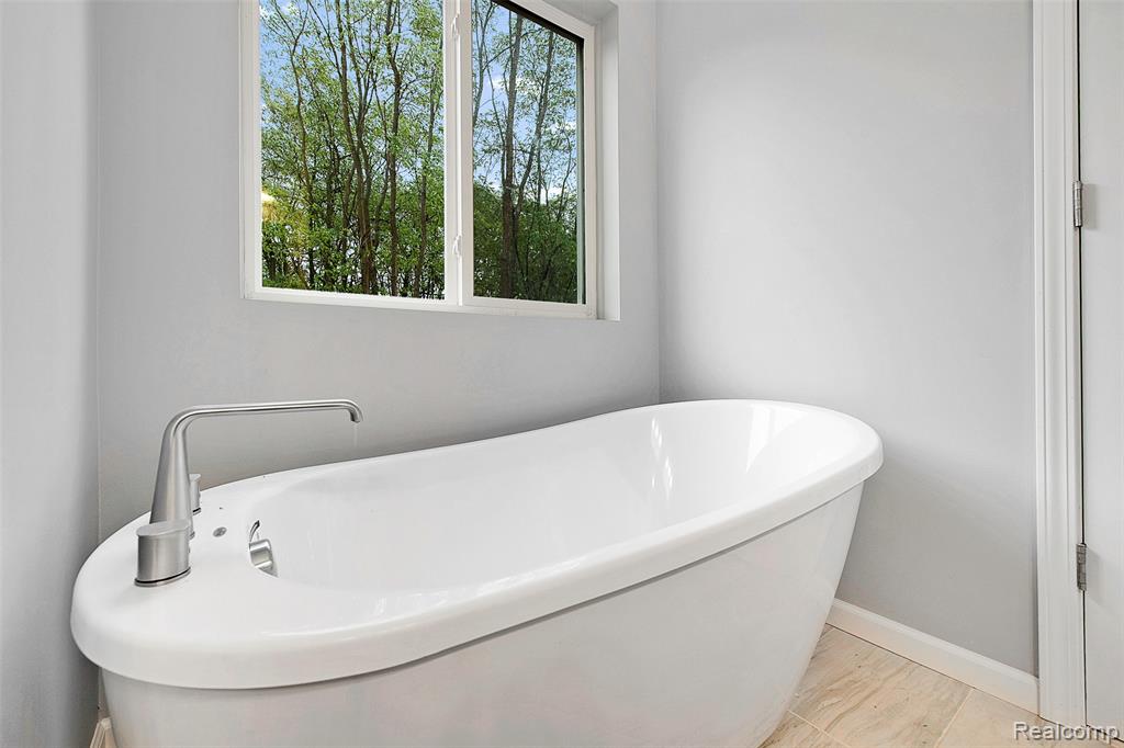 2327 Baltimore Lane, Davison, MI 48423 — Photo 22