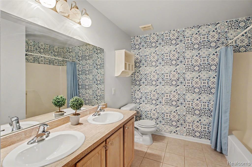 2325 Cristina Anne Court, Howell, MI 48855 — Photo 20
