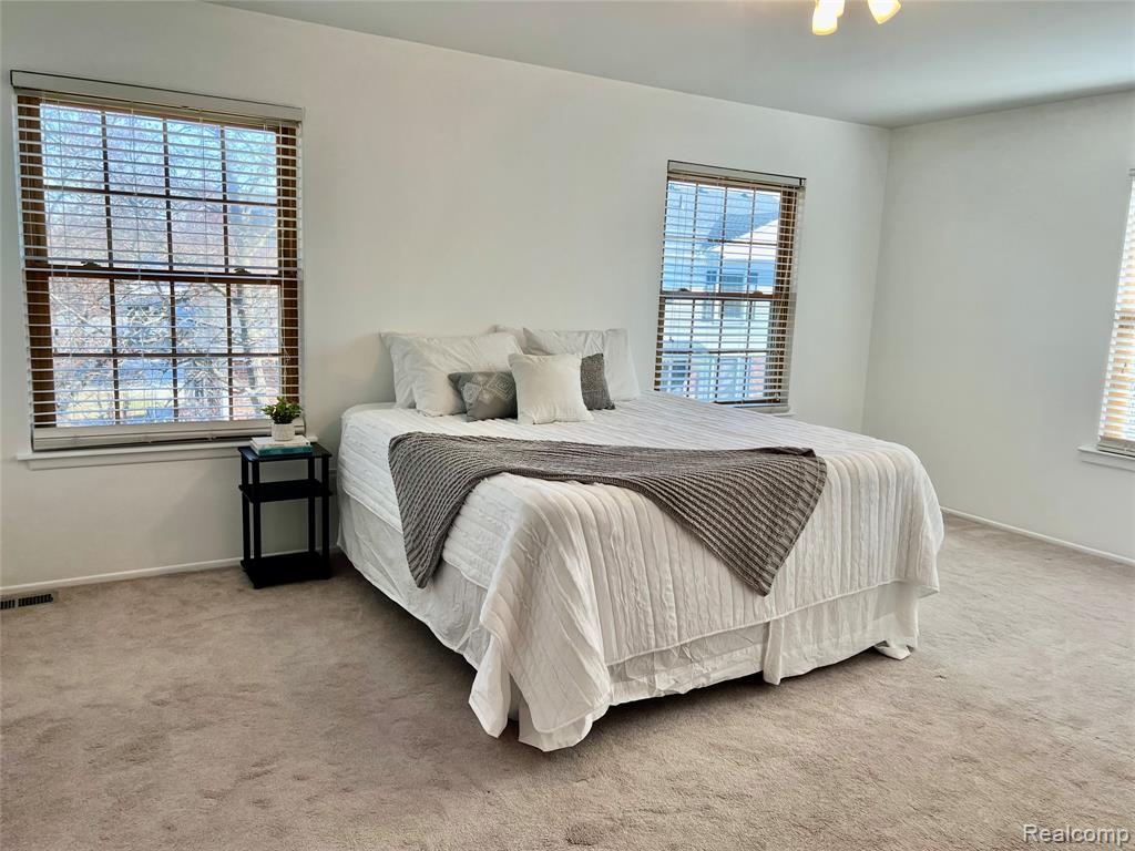 2736 Glenbridge Court, Ann Arbor, MI 48104 — Photo 25