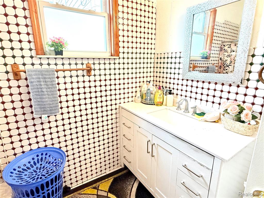 11365 Klinger Street, Hamtramck, MI 48212 — Photo 18