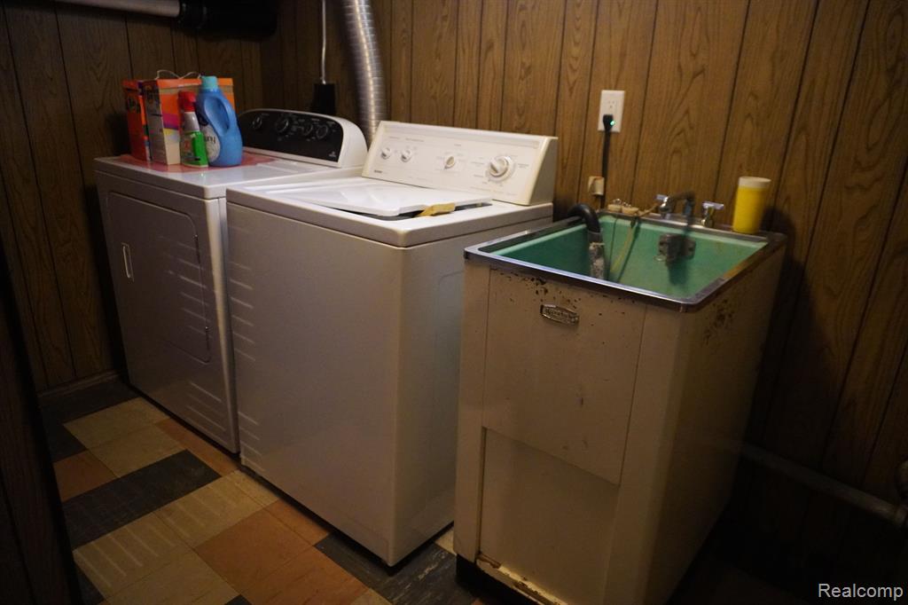 8098 SUNBURST, Center Line, MI 48015 — Photo 21