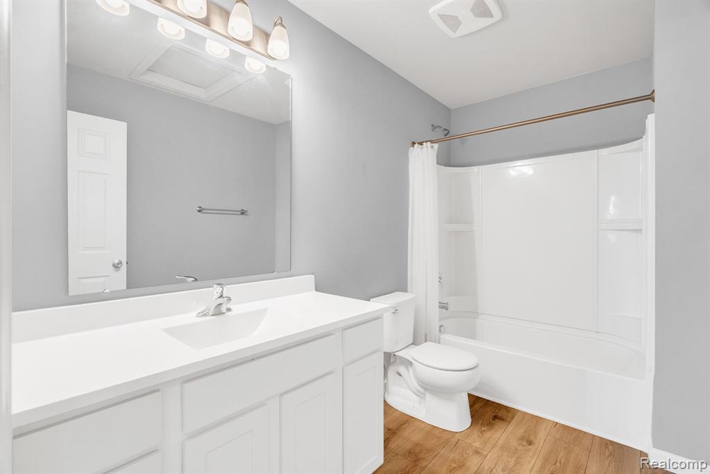 7019 Marigold Court, Grand Blanc, MI 48439 — Photo 33