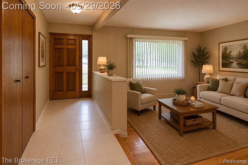 6933 Hubbard Hills Drive, Clarkston, MI 48348 — Photo 12