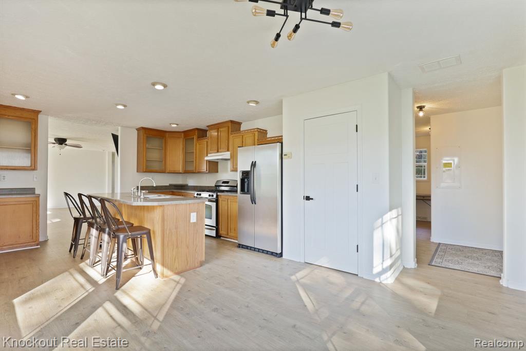 6977 Rathbun Road, Birch Run, MI 48415 — Photo 32