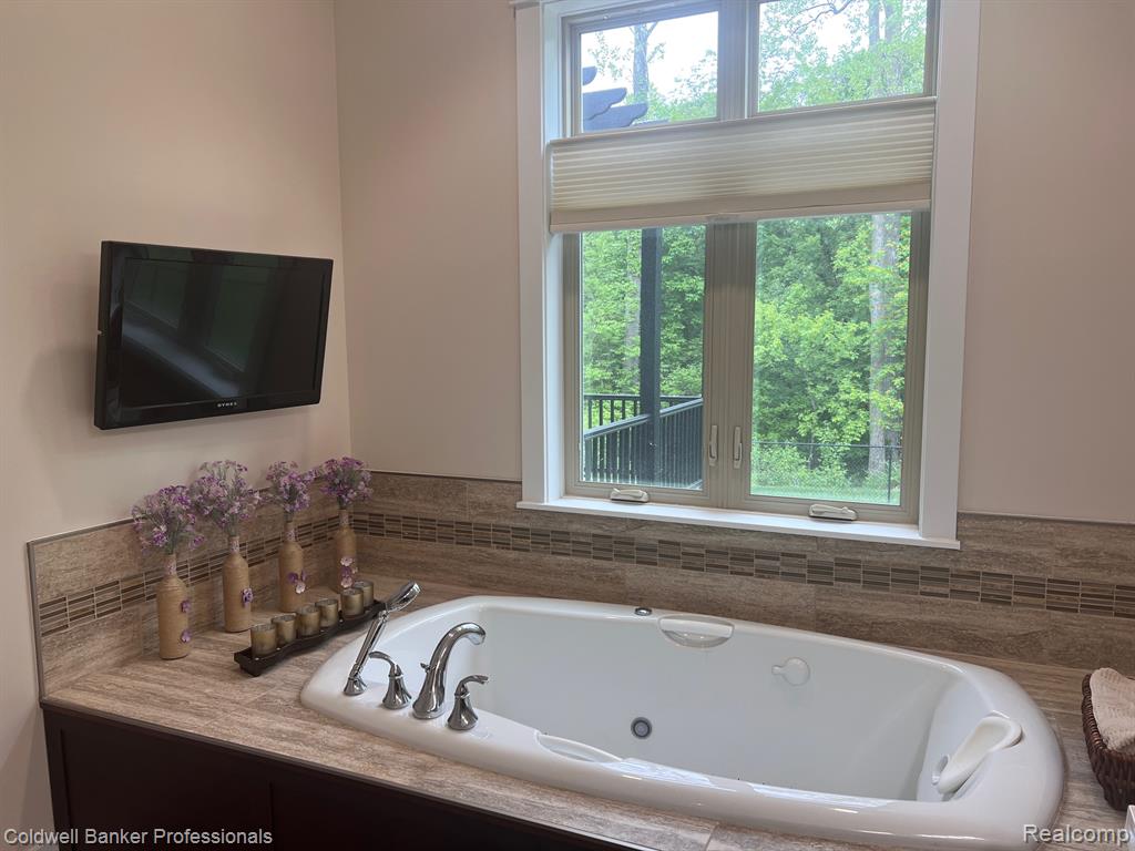 4264 W Benjamin Road, Perry, MI 48872 — Photo 16