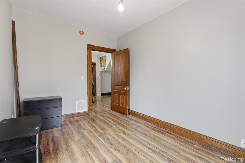502 E Logan Street, Tecumseh, MI 49286 — Photo 16