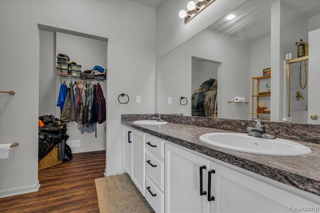 831 Plum Village Drive, Monroe, MI 48161 — Photo 14