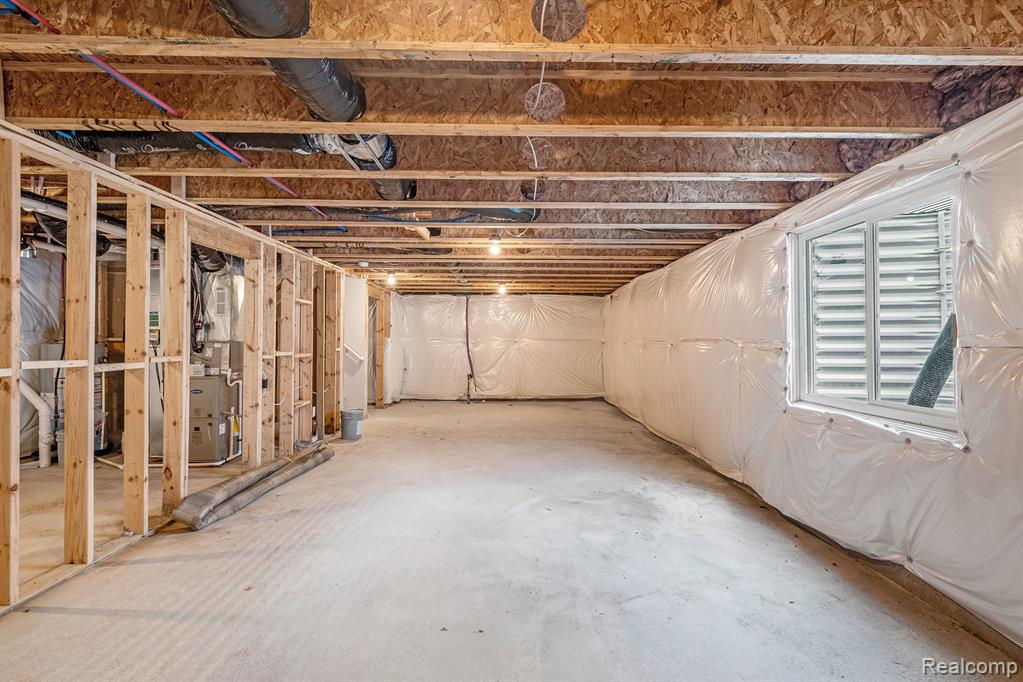 7121 Primrose Lane, Grand Blanc, MI 48439 — Photo 18