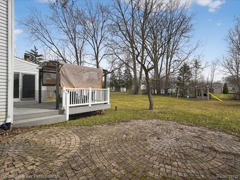 6091 Rocking Chair Road, Grand Blanc, MI 48439 — Photo 45