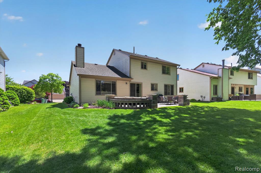 7071 Foxcreek Drive, Canton, MI 48187 — Photo 47