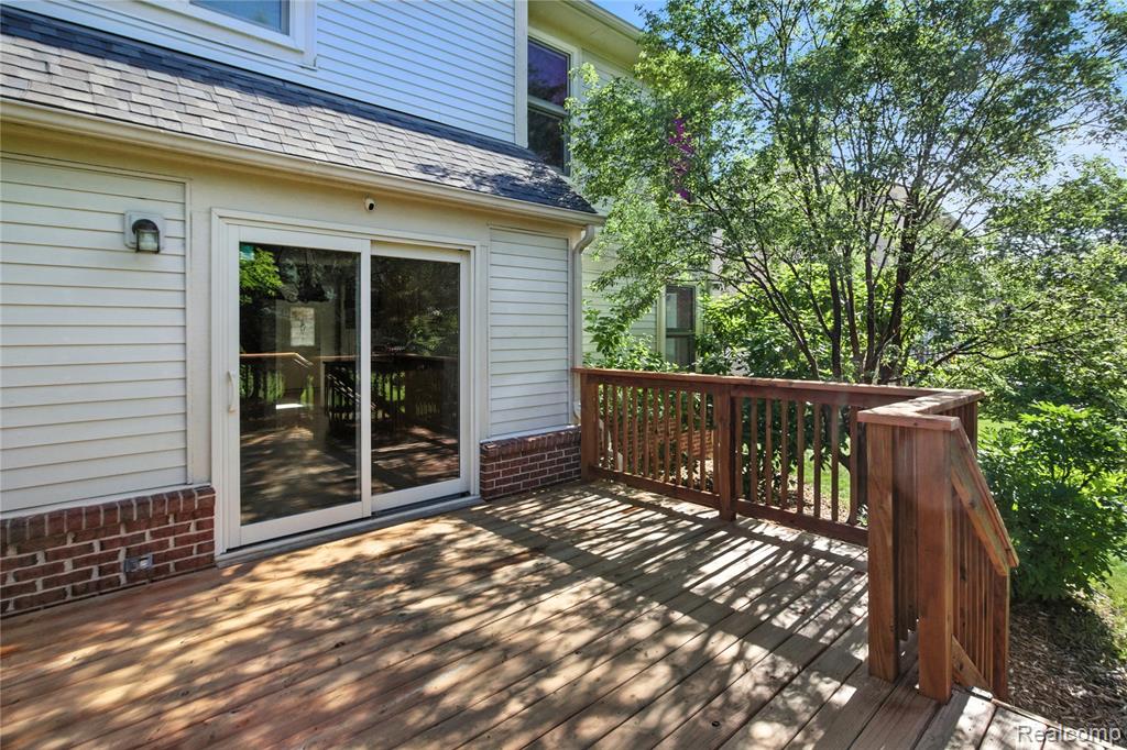 43011 Brookstone Drive, Novi, MI 48377 — Photo 55