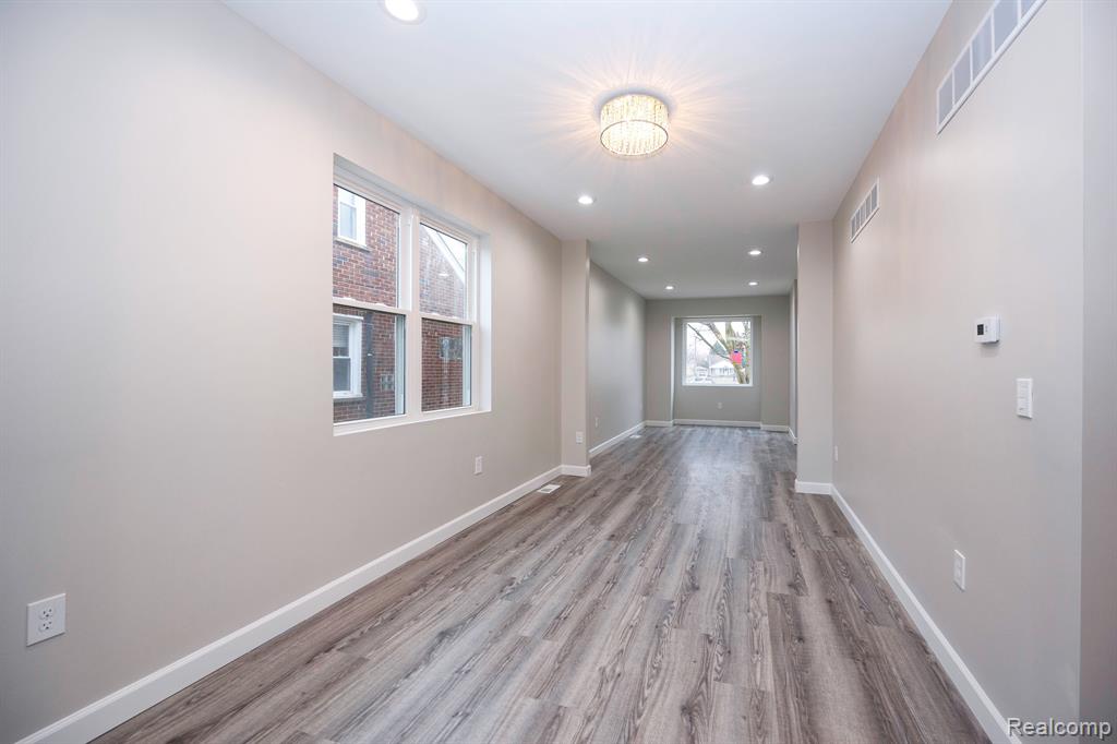 7519 Orchard Avenue, Dearborn, MI 48126 — Photo 18