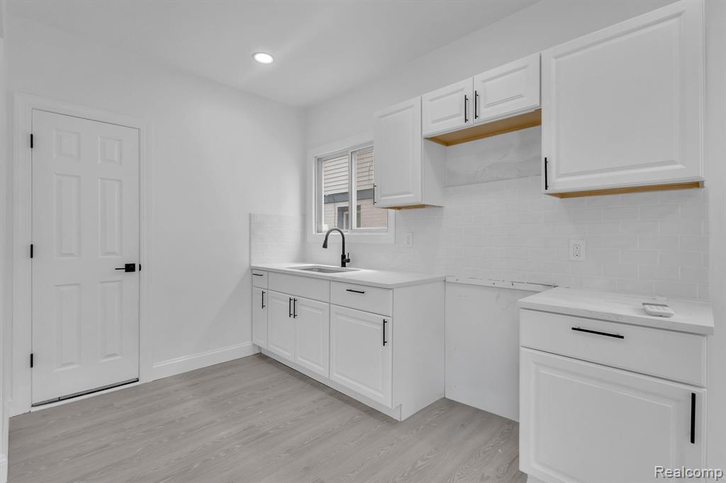 9158 Steel Street, Detroit, MI 48228 — Photo 13