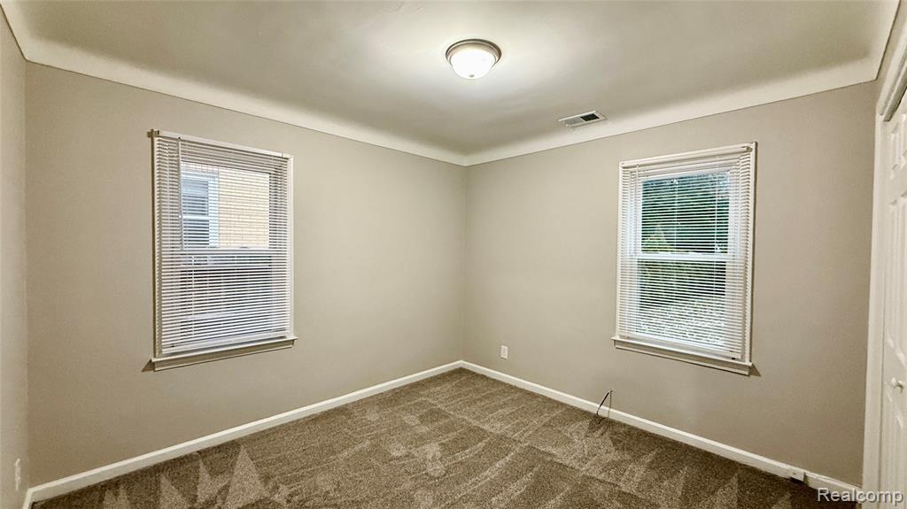 805 Milton Avenue, Hazel Park, MI 48030 — Photo 9