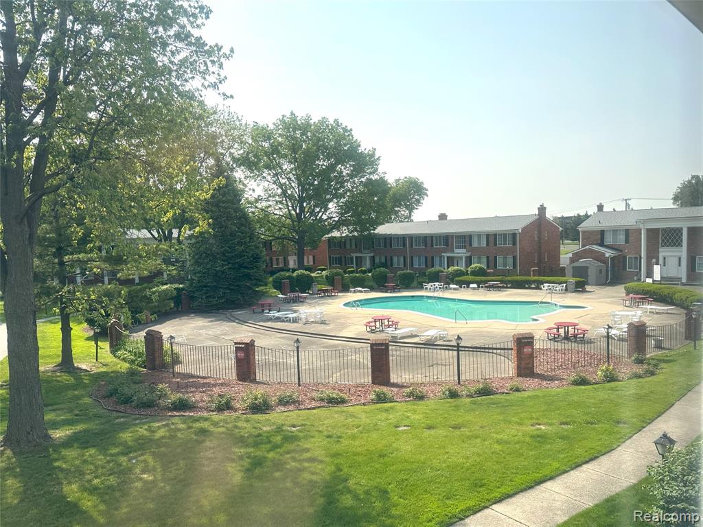 29330 Hoover Road, 330, Warren, MI 48093 — Photo 31