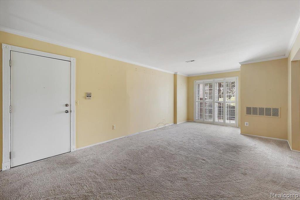 480 BALDWIN Avenue, 13, Rochester, MI 48307 — Photo 5