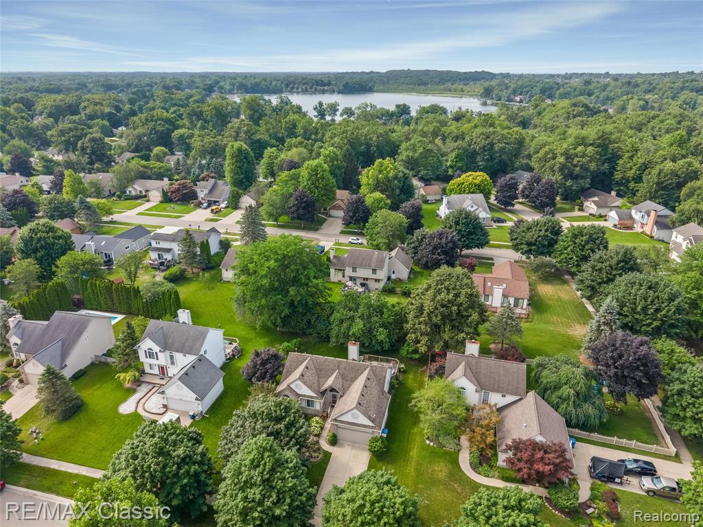 7671 Vamoco Drive, Waterford, MI 48327 — Photo 30
