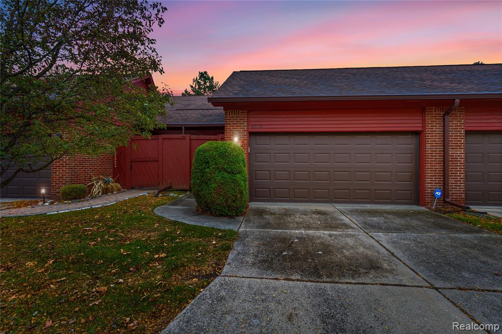 42216 Lochmoor Street, Clinton Twp, MI 48038 — Photo 28