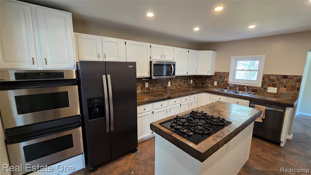 3148 Woodlawn Street, Commerce Twp, MI 48390 — Photo 24