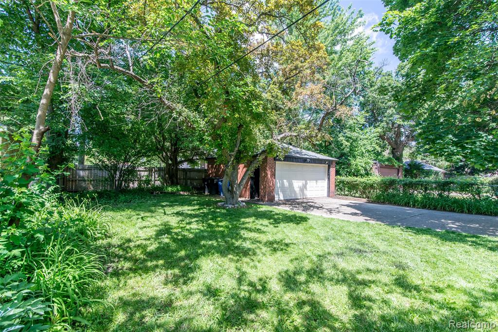 17145 Fairfield Street - Photo 3