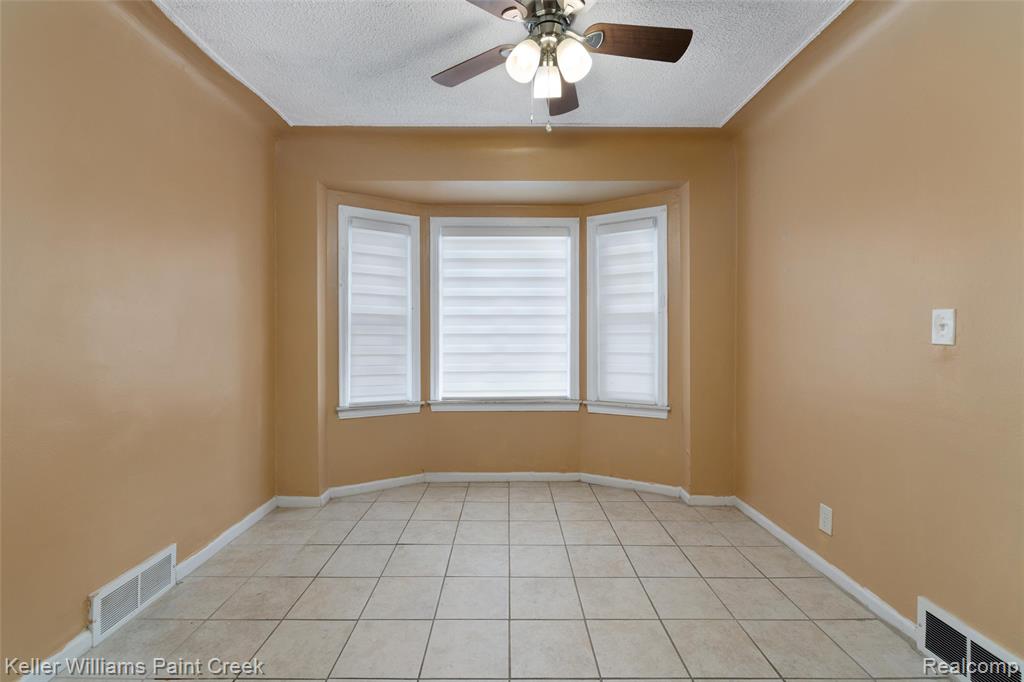 20164 Tracey Street, Detroit, MI 48235 — Photo 9