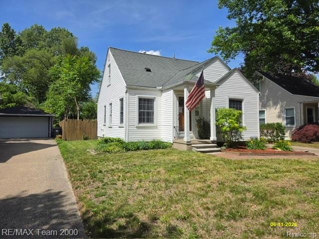 579 E Baker Avenue, Clawson, MI — Photo 3