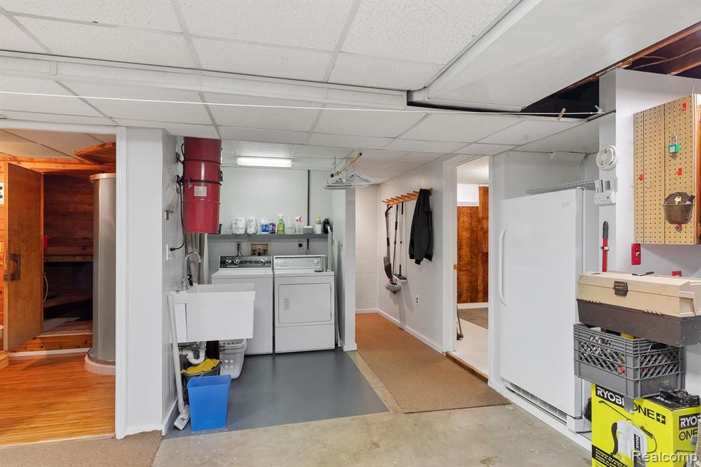 4945 WALKER Drive, Brighton, MI 48114 — Photo 18