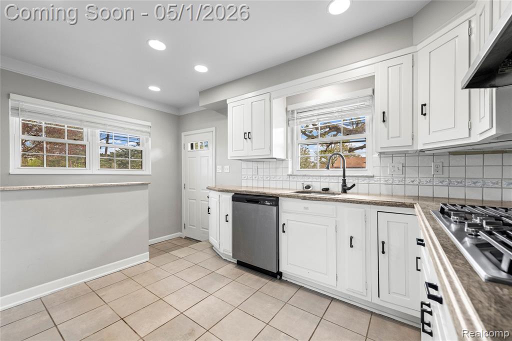 24620 Wood Street, Saint Clair Shores, MI 48080 — Photo 4