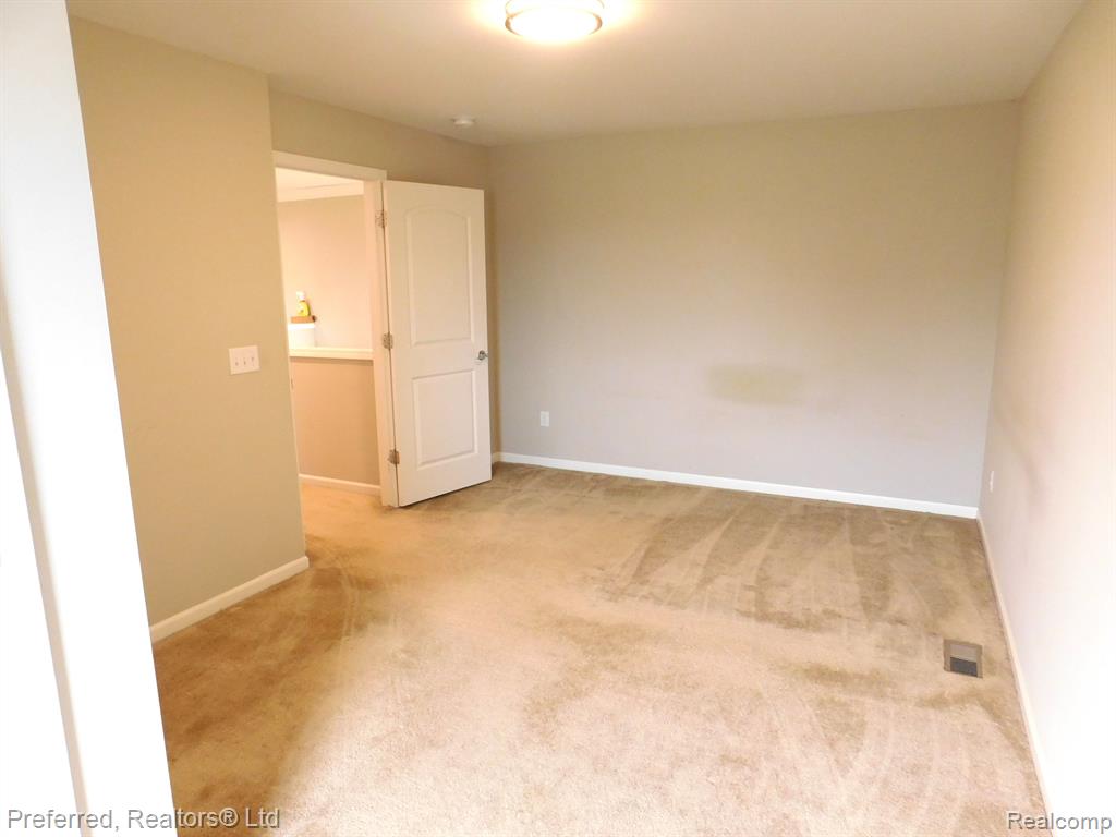 50316 AMBERWOOD Road, Canton, MI 48188 — Photo 32