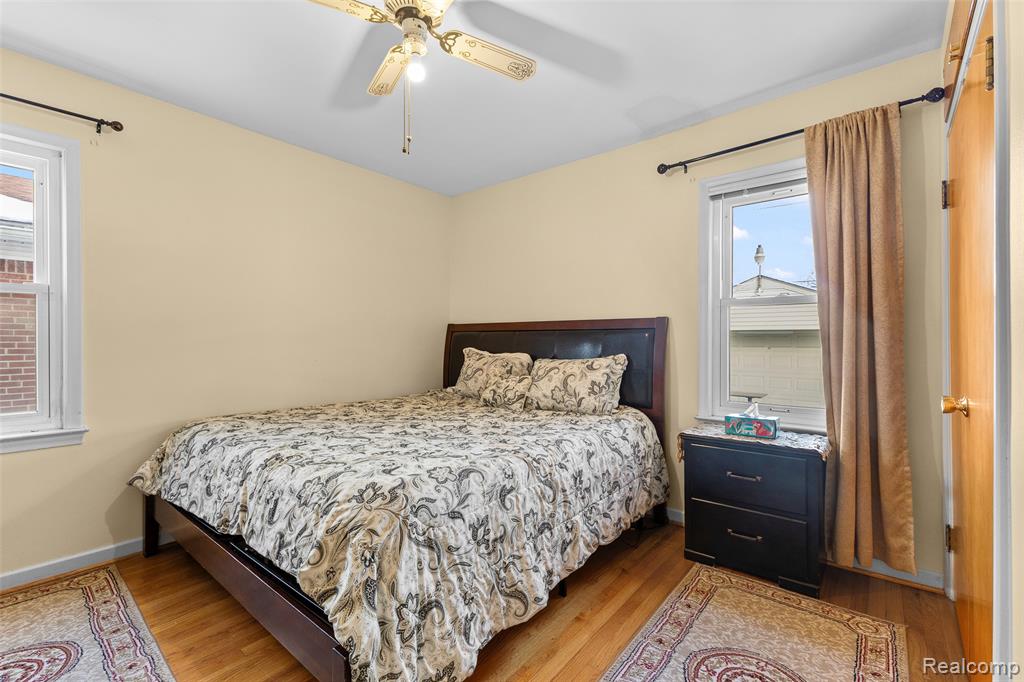7476 Nightingale Street, Dearborn Heights, MI 48127 — Photo 16