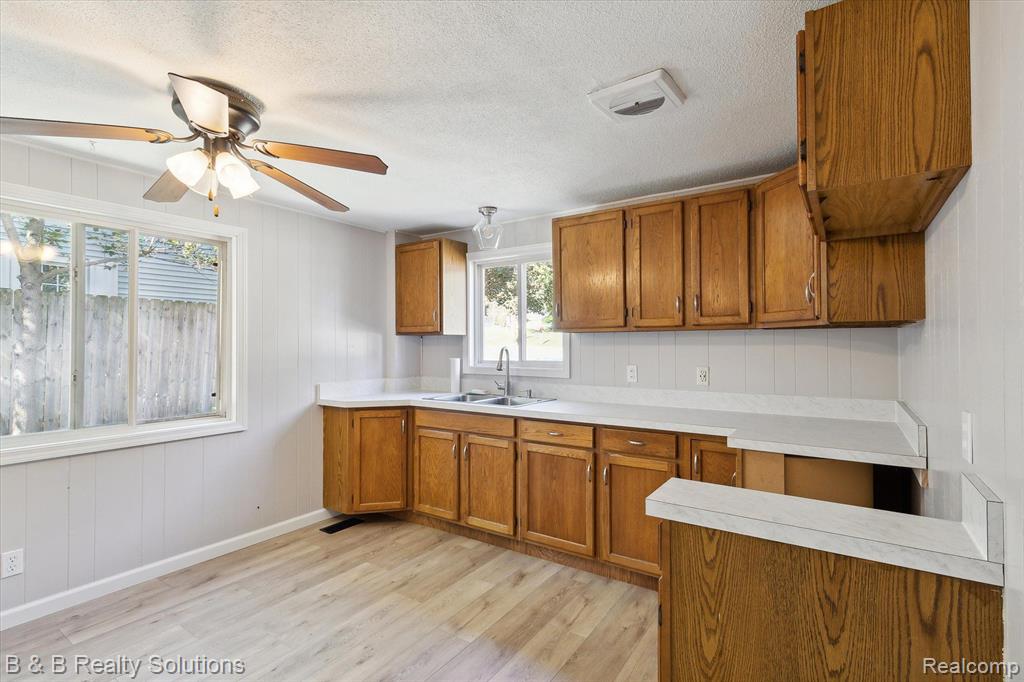 6685 BRUSH Street, North Branch, MI 48461 — Photo 10