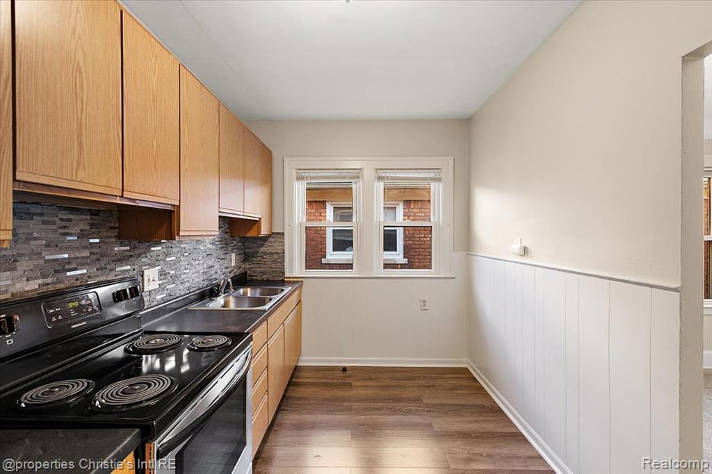 829 Beaconsfield Ave, Grosse Pointe Park, MI 48230 — Photo 20