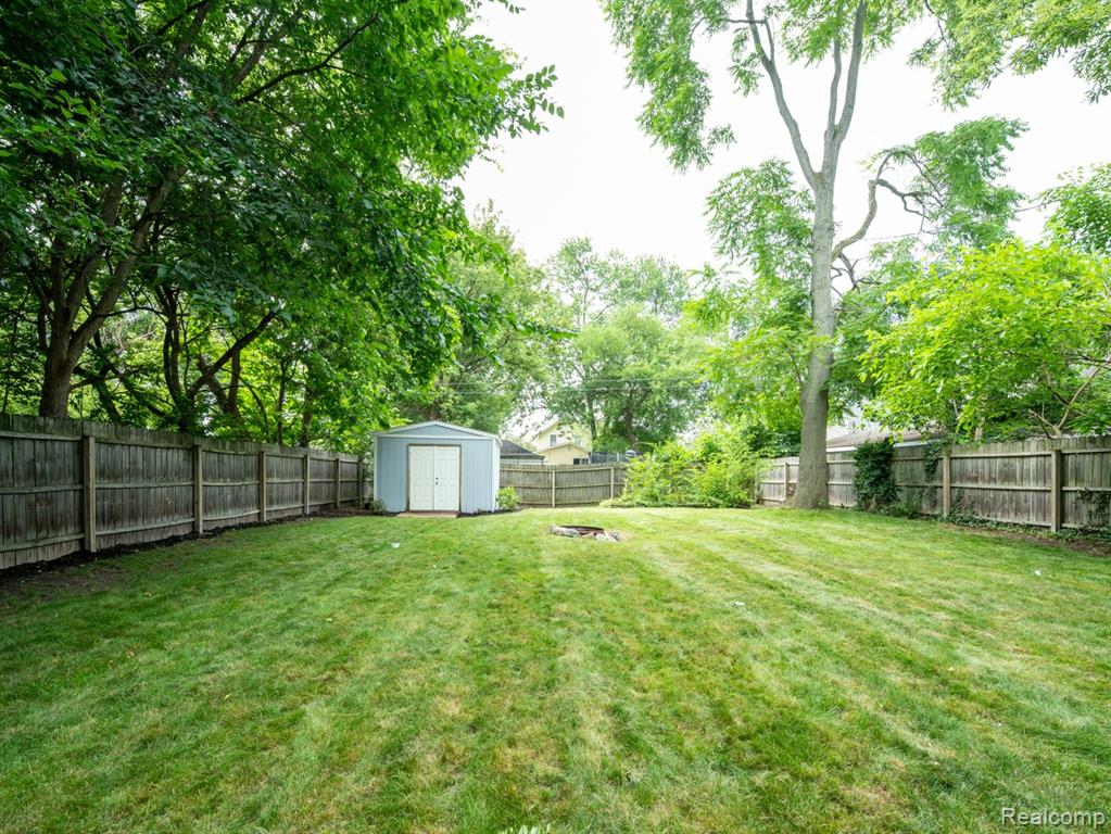 834 Union Street, Port Huron, MI 48060 — Photo 23