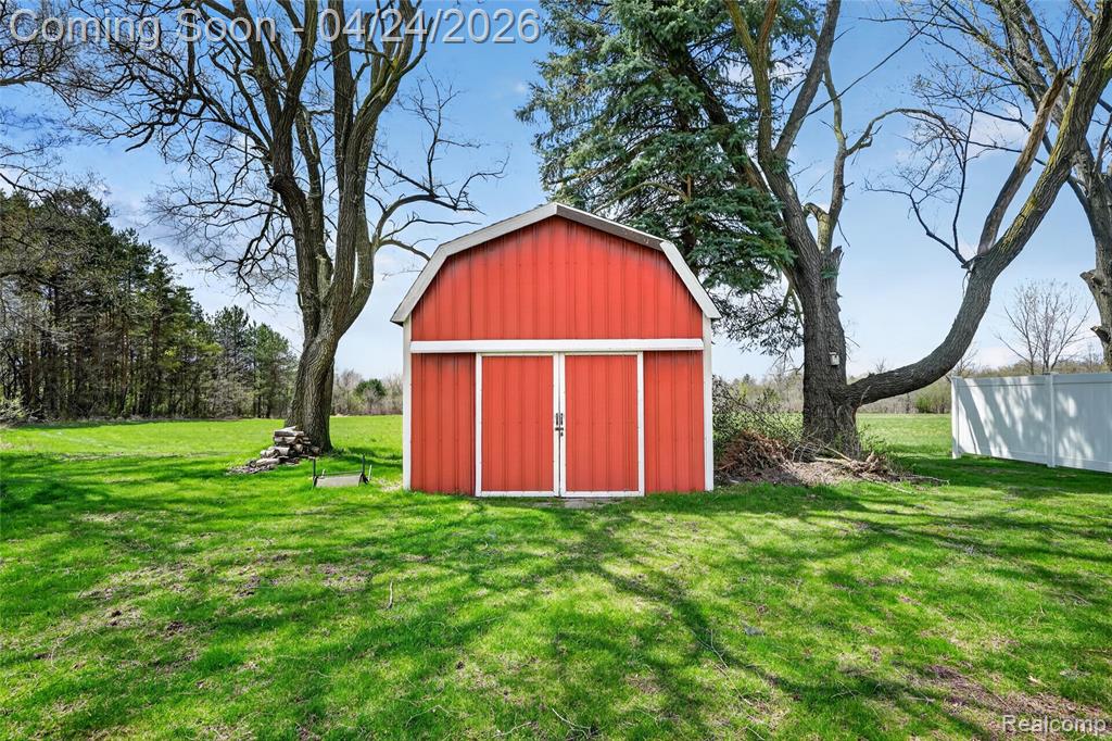 9080 Meadowland Drive, Grand Blanc, MI 48439 — Photo 6