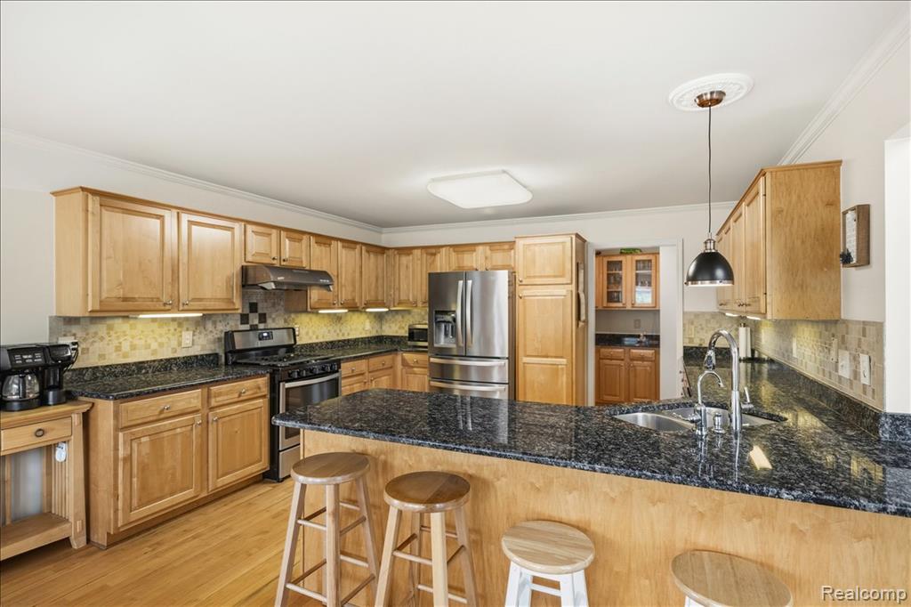 4471 S Castlewood Court, Auburn Hills, MI 48326 — Photo 12