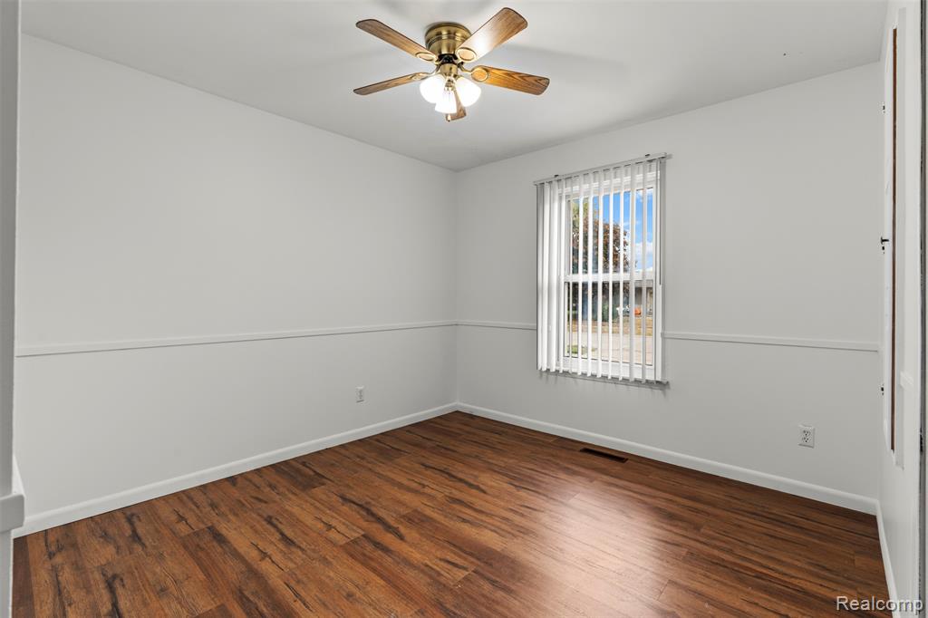 40553 Passmore Drive, Clinton Twp, MI 48038 — Photo 16