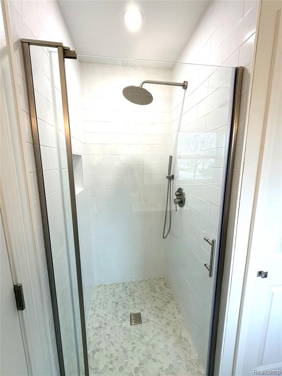 845 Canter Lane, Auburn Hills, MI 48326 — Photo 15