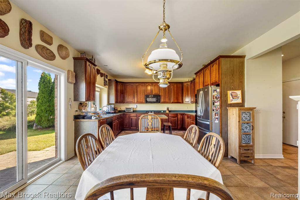 41704 Clinton Pines Drive, Clinton Twp, MI 48038 — Photo 19