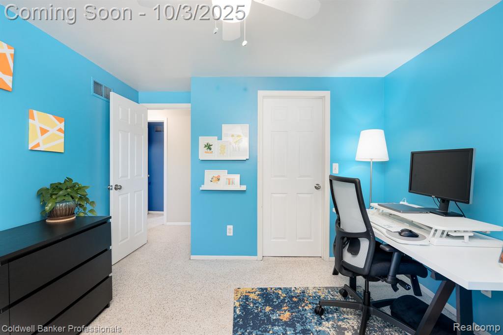6844 Woodmere Drive, Canton, MI 48187 — Photo 36