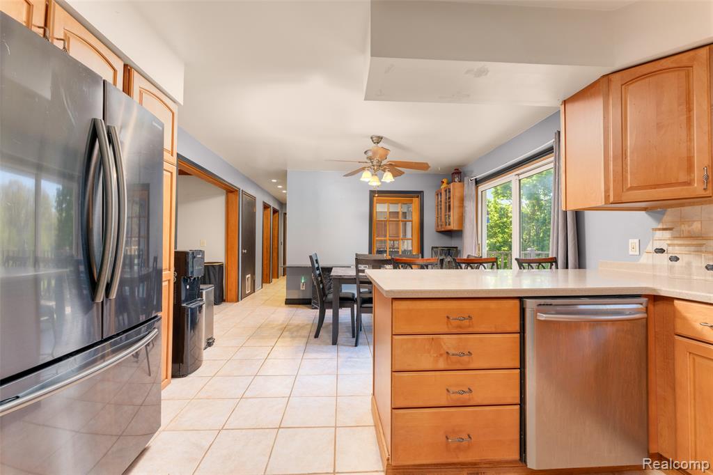 6879 Crofoot Road, Howell, MI 48843 — Photo 10