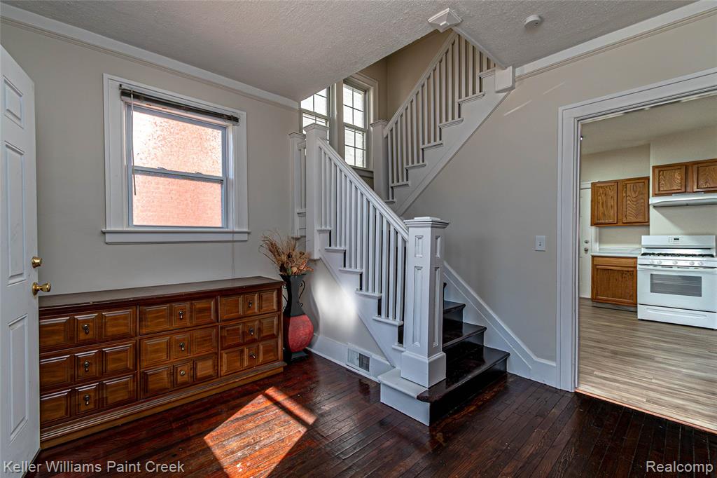 215 Winona Street, Highland Park, MI 48203 — Photo 30