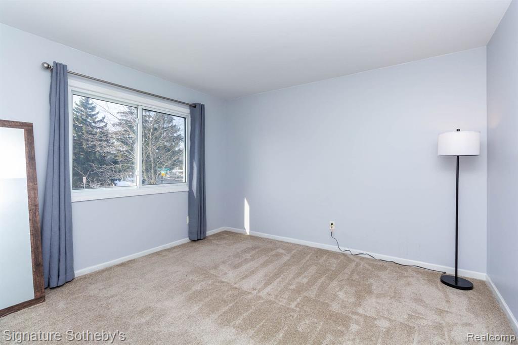461 Farmridge Court, Rochester Hills, MI 48307 — Photo 14