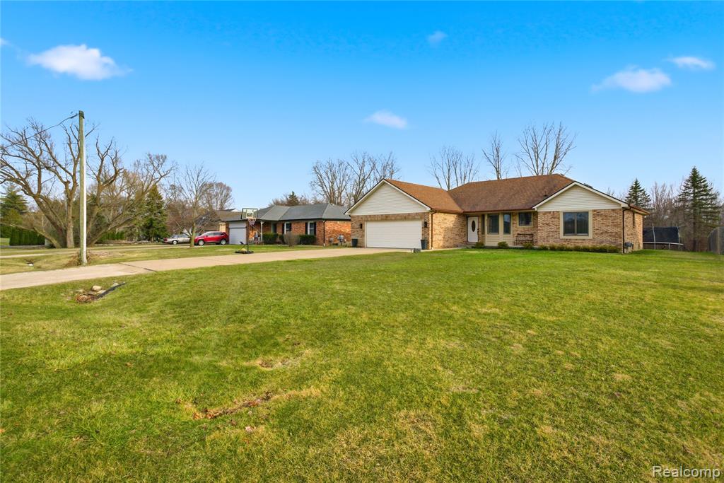8234 E Pearson Road E, Shelby Twp, MI 48316 — Photo 17