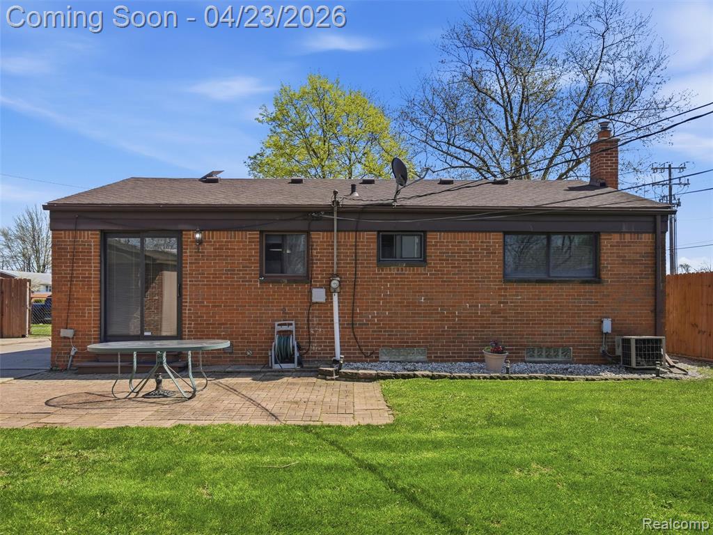 33143 Vista Way, Fraser, MI 48026 — Photo 32