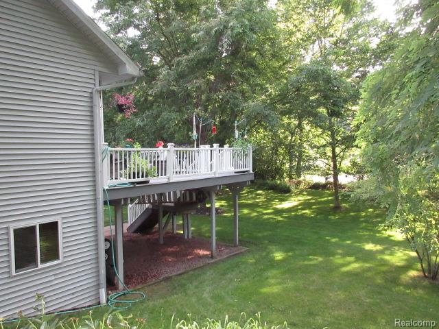 11356 Tall Shadows Court, Pinckney, MI 48169 — Photo 8