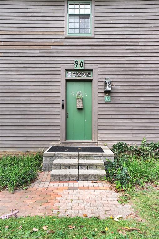 90 E Washington Street, Clarkston, MI — Photo 5