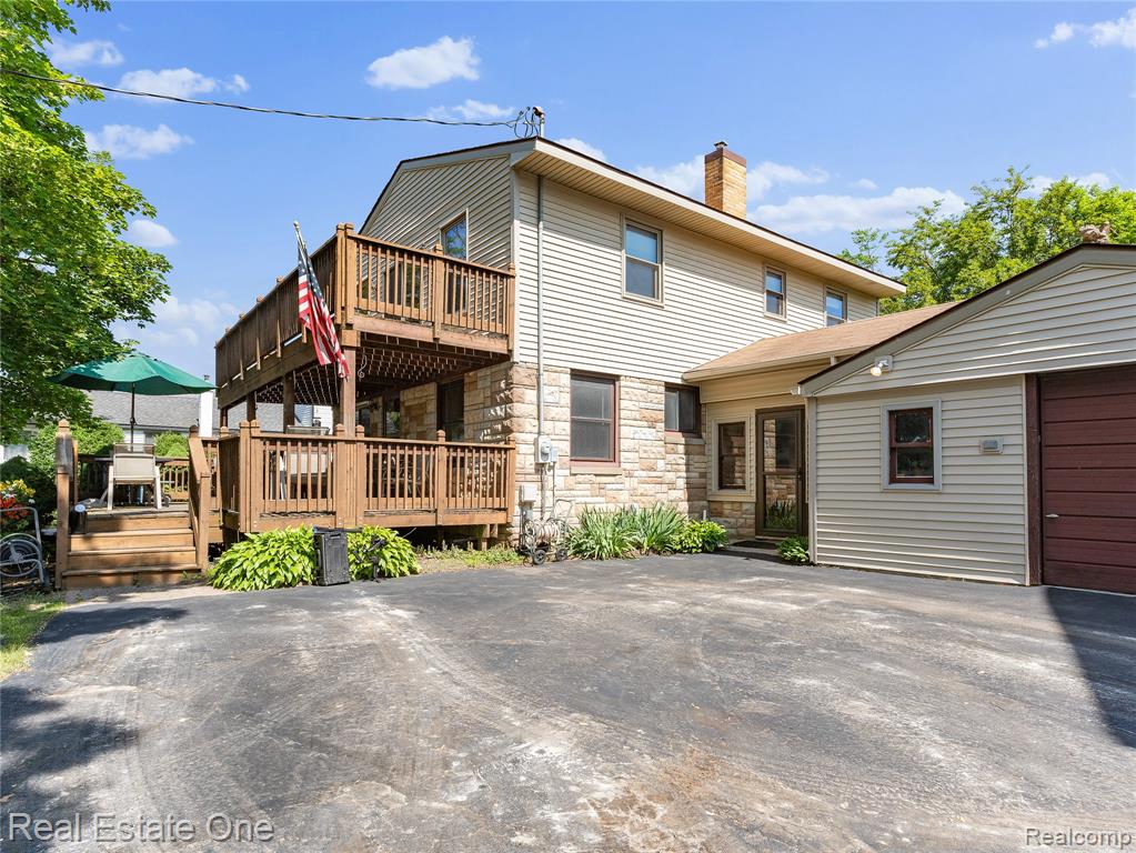 5065 Girard Drive, Pinckney, MI 48169 — Photo 27