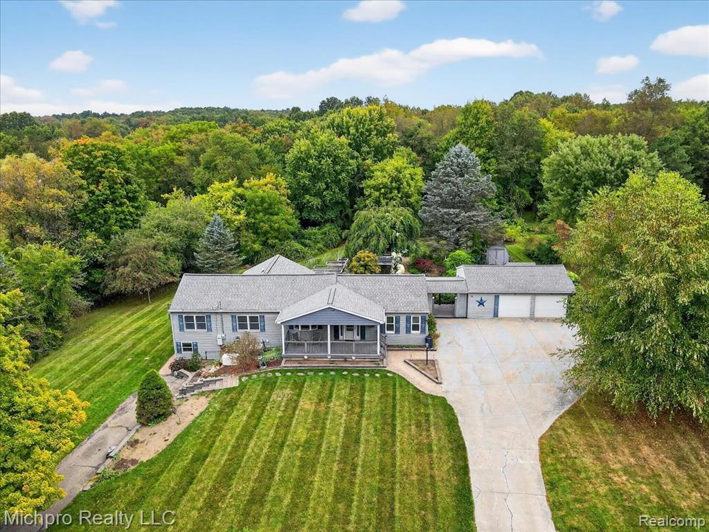 4932 Grange Hall Road, Holly, MI 48442 — Photo 2