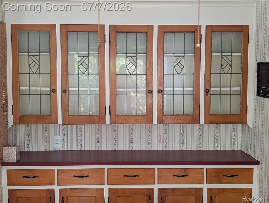 16580 Westmoreland Road, Detroit, MI 48219 — Photo 10